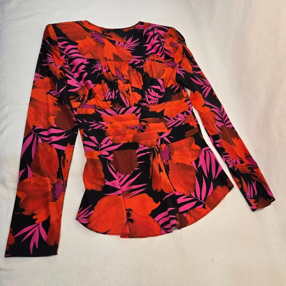 VERONICA BEARD Old Money Y2K Pevero Red Floral Stretch Silk Babydoll Top Size 2. - Picture 7 of 17